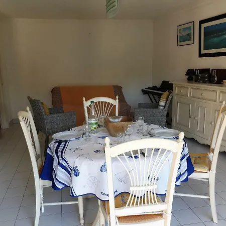 דירה Lumineux Trois Pieces Dans Avec Piscine